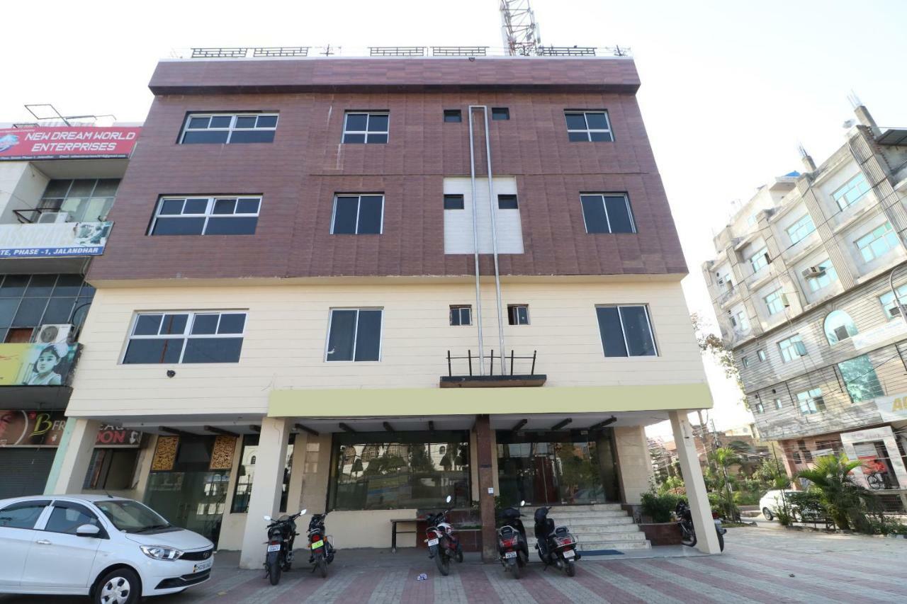 Oyo 29852 Hotel Golden View Abadpura Exterior foto